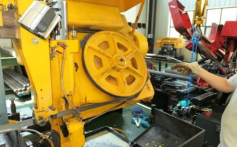 如何解决清溪镇卧式金属带锯床切削时出现的断带现象？